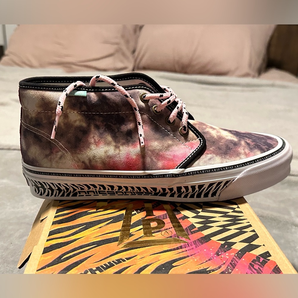 Brand New Vans OG chukka Boot lx Aries Tie Dye. Us men’s 8 women’s 9.5